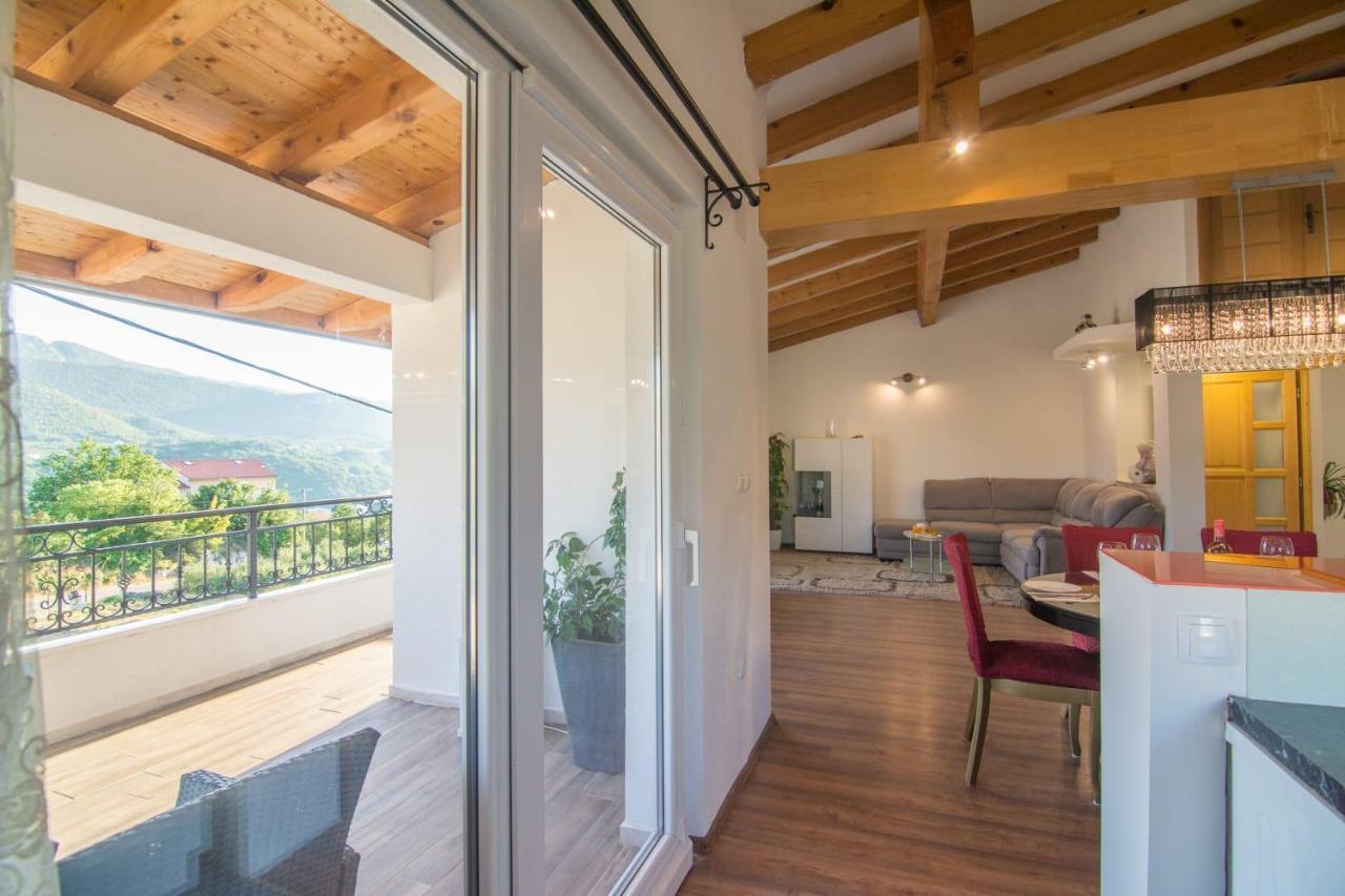Village Holiday Apartman With Heated Pool Maslina Kostanje Zewnętrze zdjęcie
